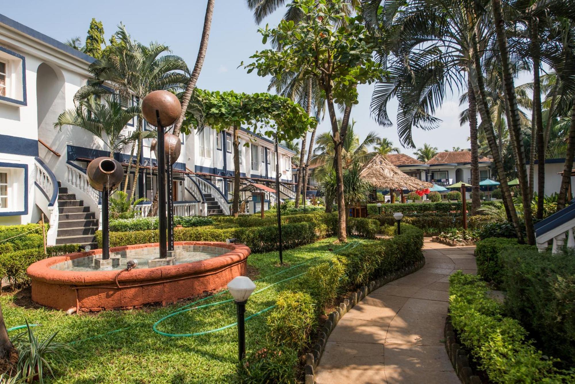 2 Bedroom Apartment In Resort On Candolim Beach *