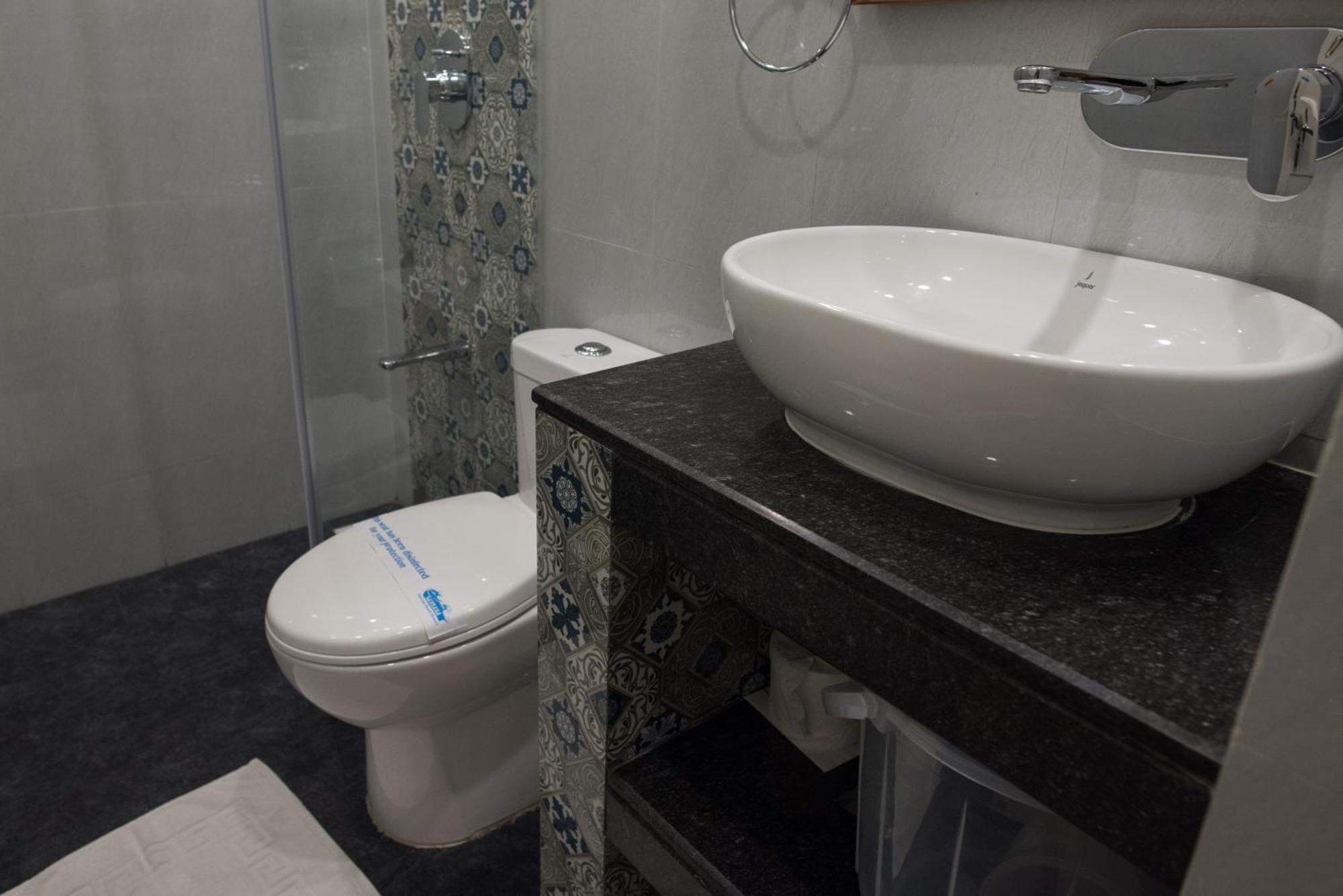 Apartment 2 Bedroom Apartment In Resort On Candolim Beach *
